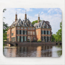 Belo Castelo Duivenvoorde em Voorschoten