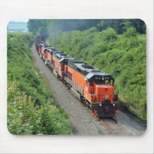 Mousepad Bessemer e Lake Erie nº 910 lideram um tra sul