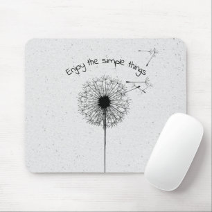 Mousepad Black Dandelion e Cote sobre Terrazzo