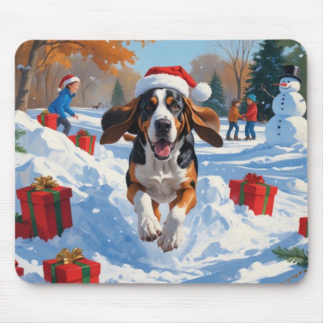 Mousepad Bluetick Coonhound correndo na neve com o Natal (Frente)