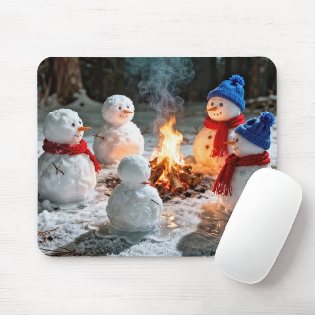 Mousepad Bonecos de Neve Derretendo em Torno de uma Fogueir (Com mouse)