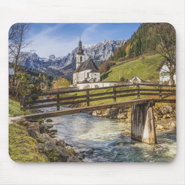 Mousepad Bonitas Montanhas com Igreja (Frente)