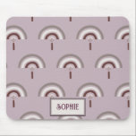 Mousepad Bonito personalizado Boho Rainbow Pink<br><div class="desc">Bonito pente-mouse rosa prateado com padrão arco-íris cor-de-rosa prateado escuro e estilo arco-íris branco. Colar cores com seu nome em um estilo decorativo exclusivo. Você pode apagar o nome se preferir manter apenas o padrão das flores.</div>