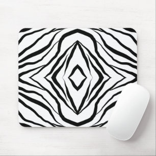 Mousepad Branco geométrico sobre faixas de zebra negras