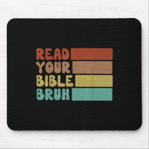 Mousepad Bruh leu a sua Bíblia contra o acampamento cristão