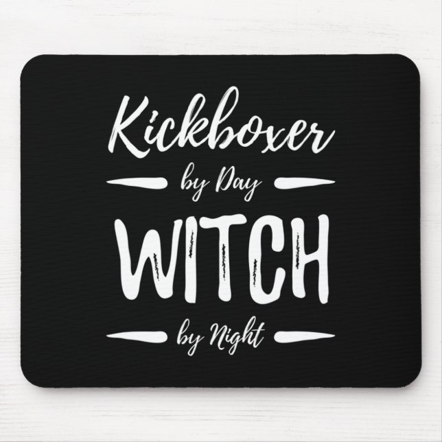 Mousepad Bruxa Kickboxer Roupa de Halloween de Kickboxing E (Frente)