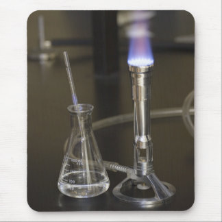 Mousepad Bunsen e garrafa