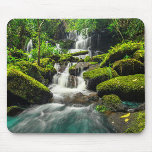 Mousepad Cachoeira na montanha de Berk da cuba da selva