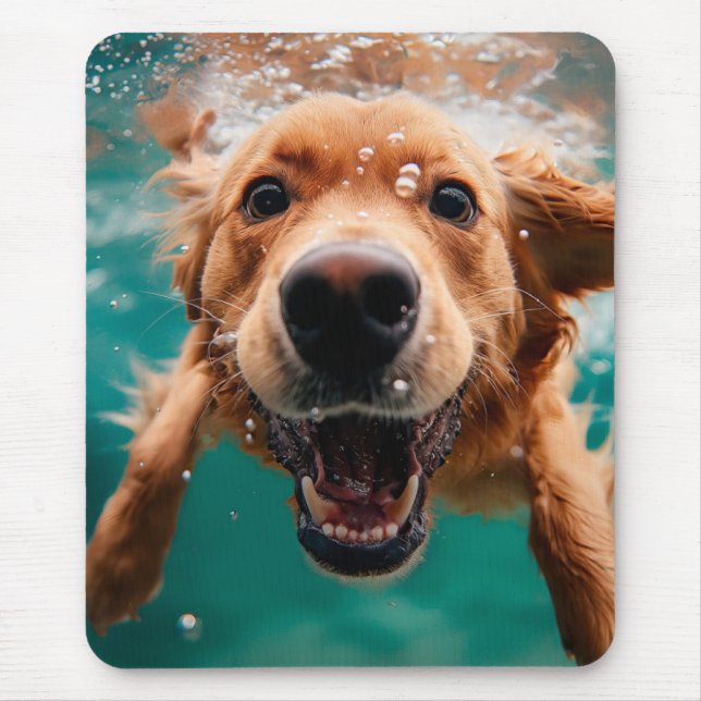 Mousepad Cachorro Golden Retriever Feliz Nadando Submerso (Frente)