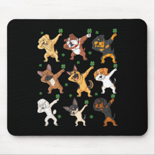 Mousepad Cachorros Dias de São Patrícios Segurando Vestidos