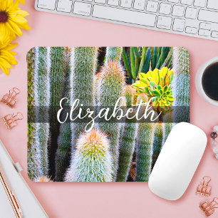 Mousepad Cactos distorcido verdes com nome alaranjado do