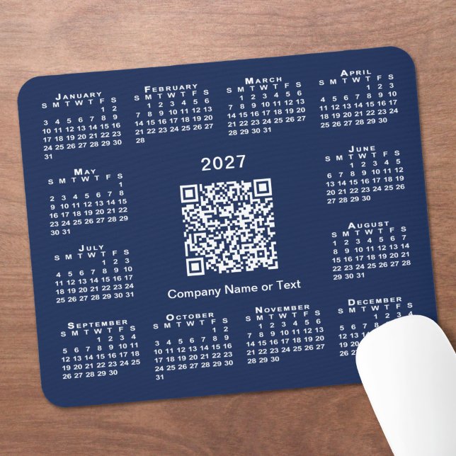 Mousepad Calendário Empresarial 2027 QR Code Azul Marinho S (Simple 2027 Calendar Business QR Code Navy Blue Mouse Pad in situ)