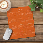 Mousepad Calendário Laranja Moderno Minimalista Queimado 20<br><div class="desc">🌟 Este é para 2025 🌟 2025 o moderno e simples Mouse de Calendário Branco e Laranja,  com um calendário simples e minimalista de um ano à vista. Todas as cores são personalizáveis. Entre em contato conosco em cedarandstring@gmail.com se precisar de assistência com o design ou produtos correspondentes.</div>