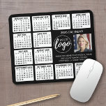 Mousepad Calendário - logotipo, foto-empresa<br><div class="desc">Colagem de logotipos e fotos com um calendário e sala para adicionar algumas linhas de texto. Um item divertido para o Ano Novo ser usado como doação de uma empresa. Adicionar 2 fotos quadradas a este design.</div>