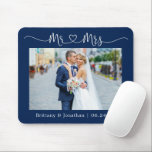 Mousepad Calliografia Heart Sr. Marinho Blue<br><div class="desc">Manuscrito de Caligrafia Simples Moderno e Minimalista,  Sr. e Sra. Coração Casando Noiva e Mouse de Foto do Groom - Marinho Azul</div>