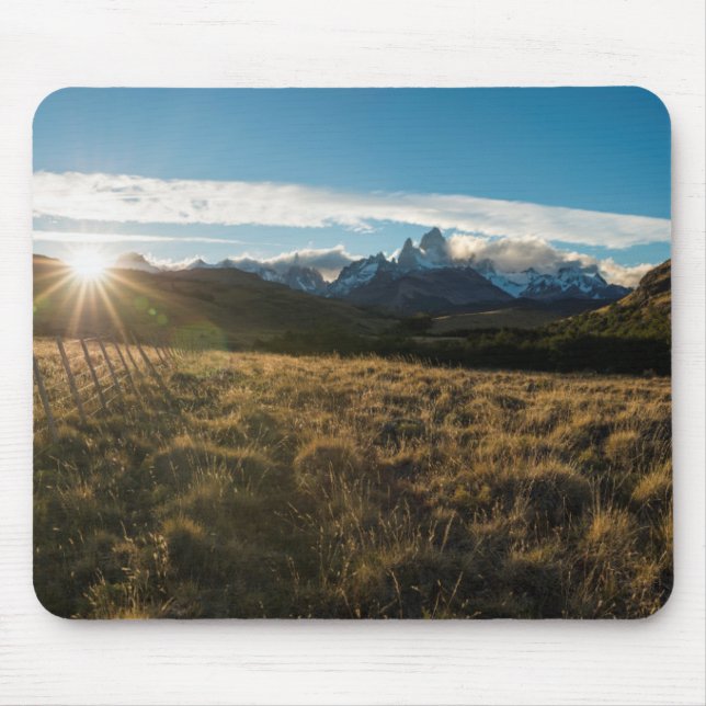 Mousepad Caminhante que olha montanhas de Fitz Roy, (Frente)