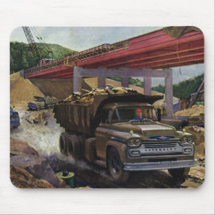 Mousepad Caminhão Basculante Comercial Antigo em um Canteir