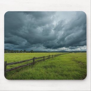 Mousepad Campo com uma Cerca de Madeira