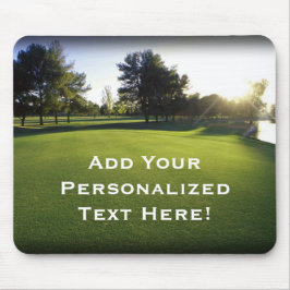 Mousepad Campo de golfe verde no alvorecer