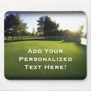 Mousepad Campo de golfe verde no alvorecer