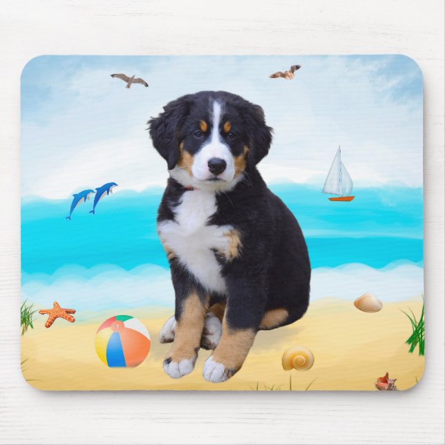 Mousepad Cão da Montanha Bernese na Praia (Frente)