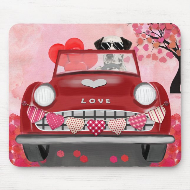 Mousepad Cão Dálmata Dirigindo Carro com Corações do Dia do (Frente)