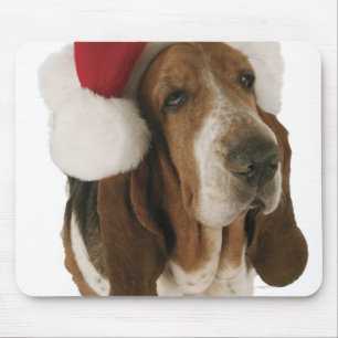 Mousepad Cão de Basset no chapéu do papai noel