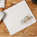 Mousepad Cão-de-cajado de inverno | Monograma<br><div class="desc">Adicione um toque de charme ao seu espaço de trabalho com este adorável Pad de Mouse Cachorro de Inverno Bonito. Apresentando uma ilustração de aquarela esbranquiçada de um dachshund brincalhão batendo por uma maravilha de neve, esta design traz calor e alegria de férias a qualquer mesa. A paleta de cor...</div>