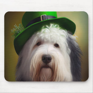 Mousepad Cão Old English Sheepdog vestido para o Dia de São