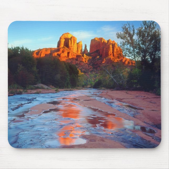 Mousepad Catedral Rocha refletindo em Oak Creek no Sunset (Frente)