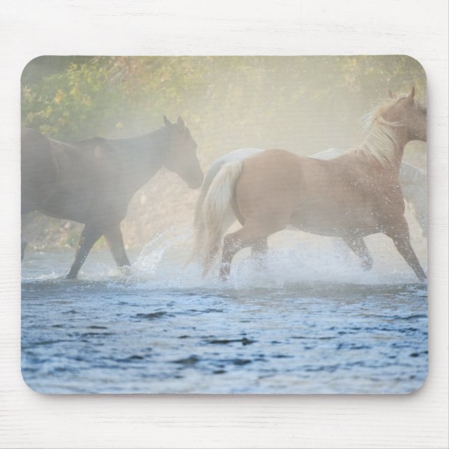 Mousepad Cavalos selvagens que correm pela água (Frente)