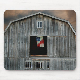 Mousepad celeiro velho com bandeira americana