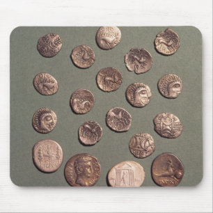 Mousepad Céltico da seleção e moedas romanas encontrados