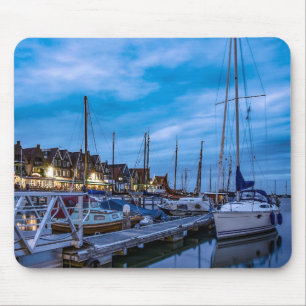 Mousepad Cena noturna tradicional da cidade pesqueira