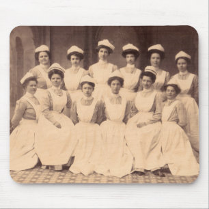 Mousepad cerca de 1914 formandos de enfermagem
