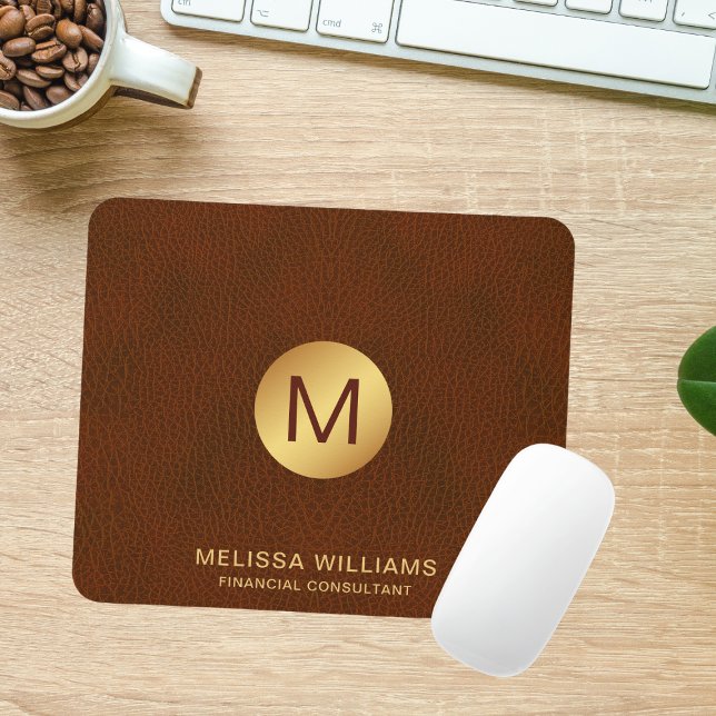 Mousepad Chic Classy Faux Brown Leather & Douradas Iniciais (Criador carregado)