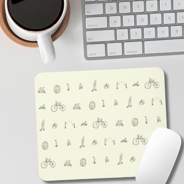 Mousepad Ciclistas em Bicicletas Excêntricas Desenho de Lin (Funny cyclists riding bicycles line art mouse mat for bike cycling enthusiasts )