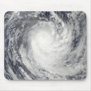 Mousepad Ciclone Rene sobre o oceano de South Pacific