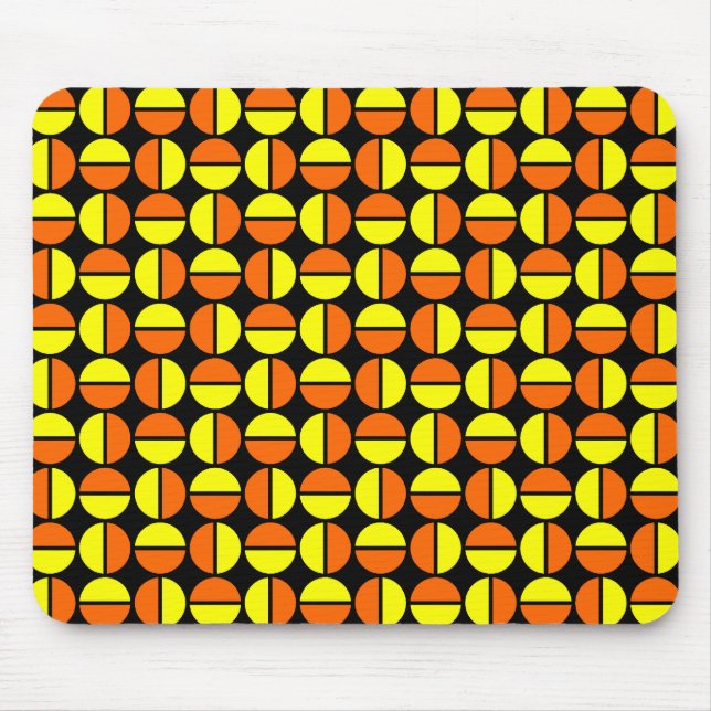 Mousepad Círculos rotativos - Amarelo e Laranja em Preto (Frente)