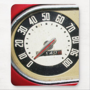 Mousepad close up do velocímetro do vintage dos anos 40