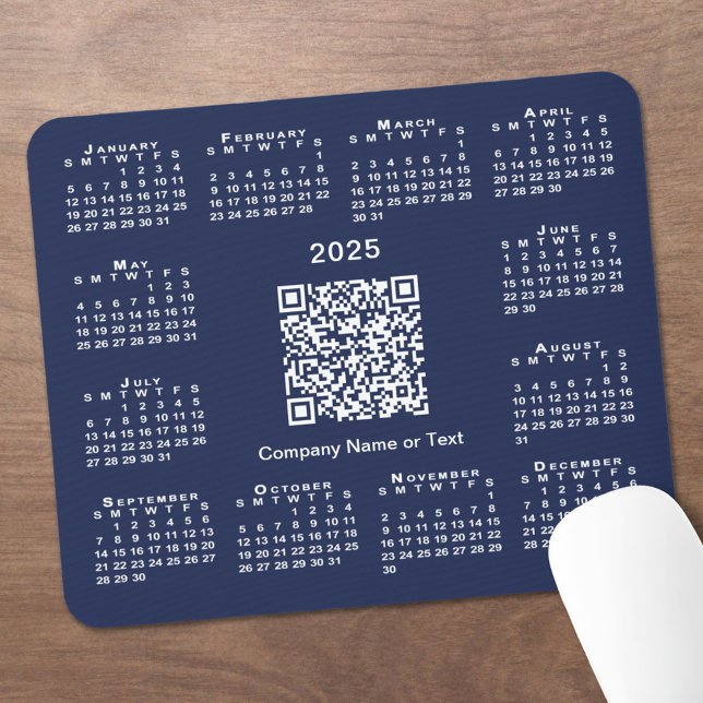 Mousepad Código QR de Calendário 2025 Simples no Marinho Az (Simple 2025 Calendar Business QR Code on Navy Blue Mouse Pad in situ)