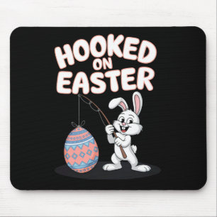 Mousepad Coelhinho de Páscoa Fofo Pescando Ovos Arte de Fér