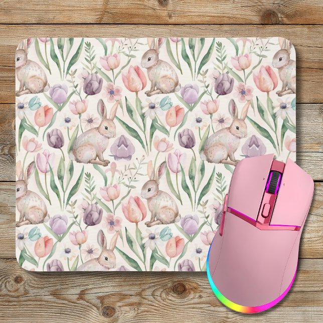 Mousepad Coelho Cinza Fofo com Tulipas Coloridas (Criador carregado)
