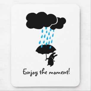 Mousepad Coelho na chuva