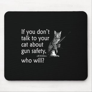 Mousepad Converse com seu gato sobre segurança de armas eng