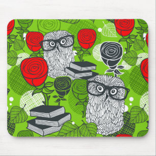 Mousepad Coruja nas rosas vermelhas