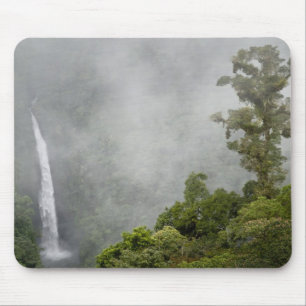 Mousepad Costa Rica, floresta em nuvens em montanhas perto 