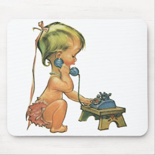Mousepad Criança Antiga Fofa Menina Loira Falando no Telefo