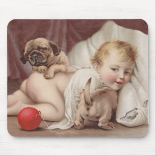 Mousepad Criança no jogo com pugs