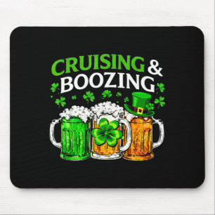 Mousepad Cruzeiro bebendo bebida irlandesa dia de São Patrí